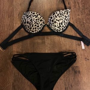 Animal print sexy cut out bikini